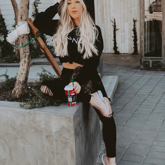 APL Rose Gold Phantom Sneakers Size 7 - Picture 2 of 8